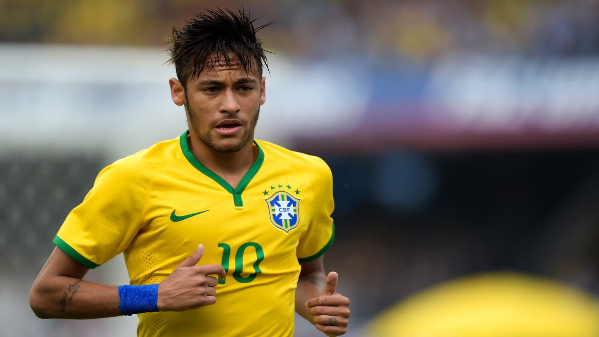 世界杯“神配图”刷屏 各类梗图成为二次创作热点